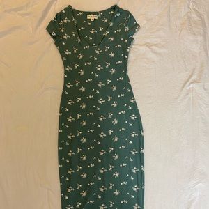 Green and White Floral Midi Dress Size S